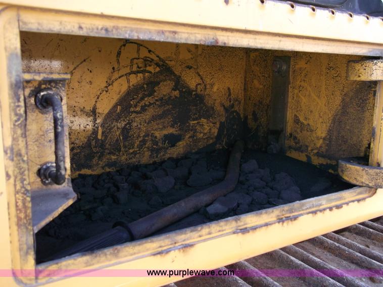 image for item B5023 2006 John Deere 655C Series II track loader