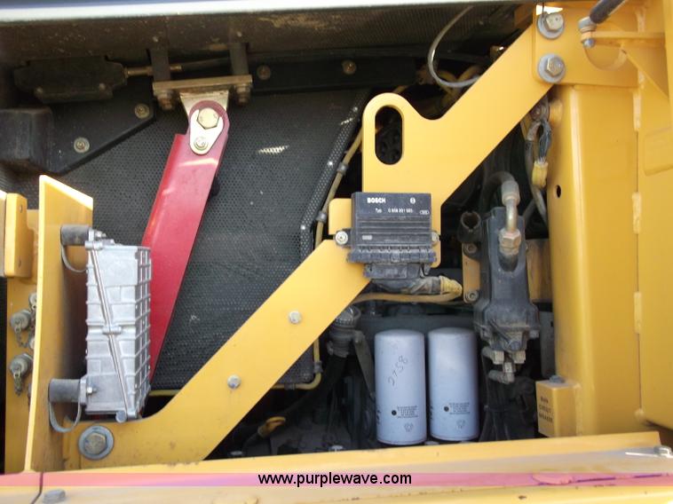 image for item B5023 2006 John Deere 655C Series II track loader
