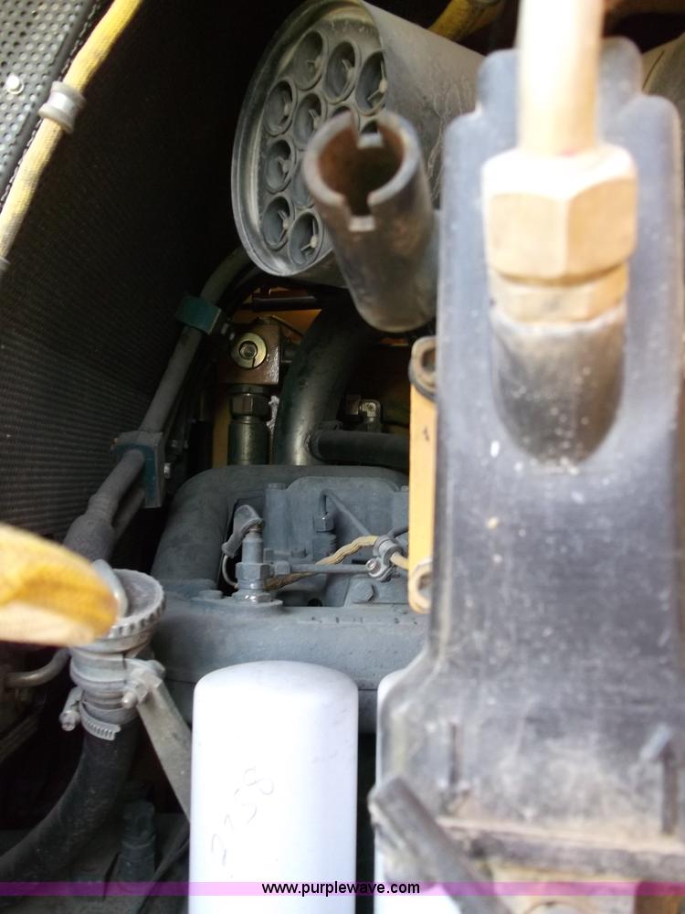 image for item B5023 2006 John Deere 655C Series II track loader