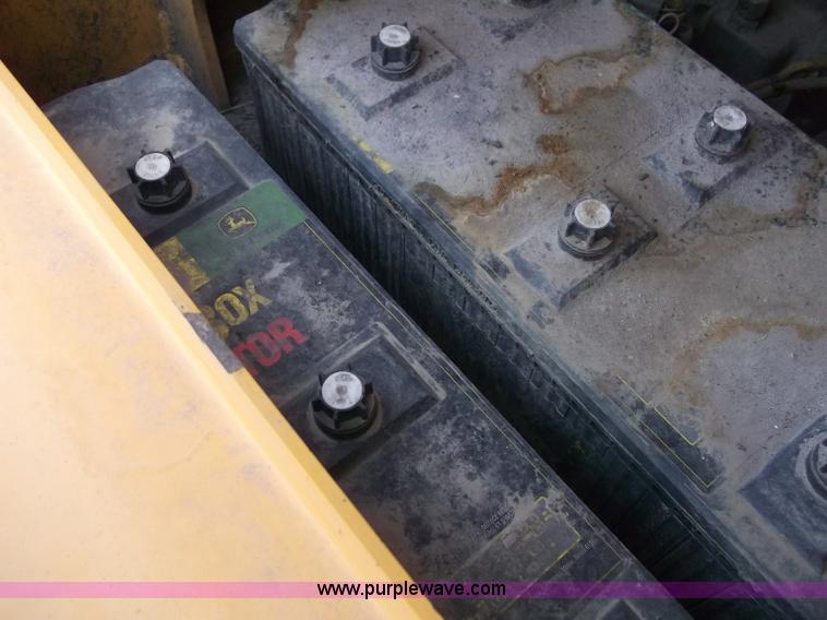 image for item B5023 2006 John Deere 655C Series II track loader