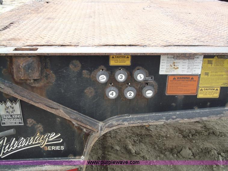 image for item B5024 2005 Trail King TK70HT Hydra Tail 48' trailer