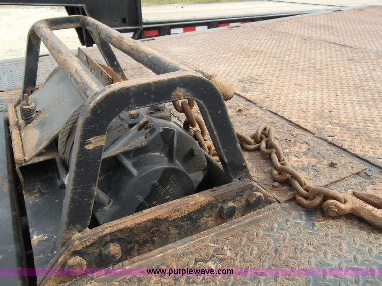 image for item B5024 2005 Trail King TK70HT Hydra Tail 48' trailer