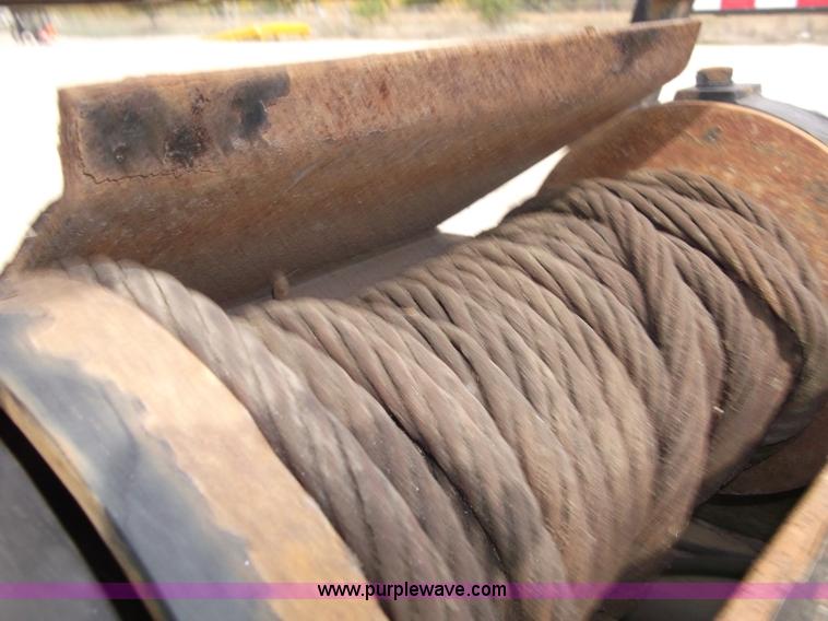 image for item B5024 2005 Trail King TK70HT Hydra Tail 48' trailer