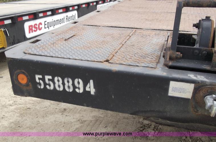 image for item B5024 2005 Trail King TK70HT Hydra Tail 48' trailer