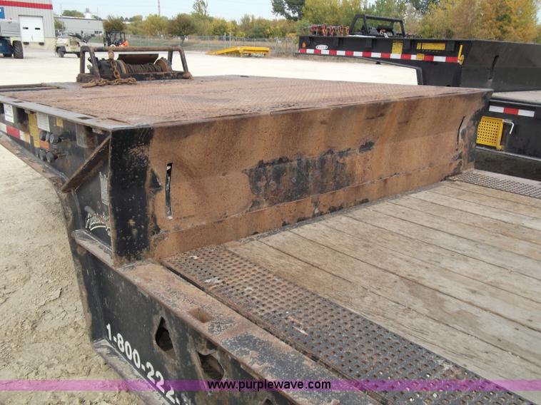 image for item B5024 2005 Trail King TK70HT Hydra Tail 48' trailer