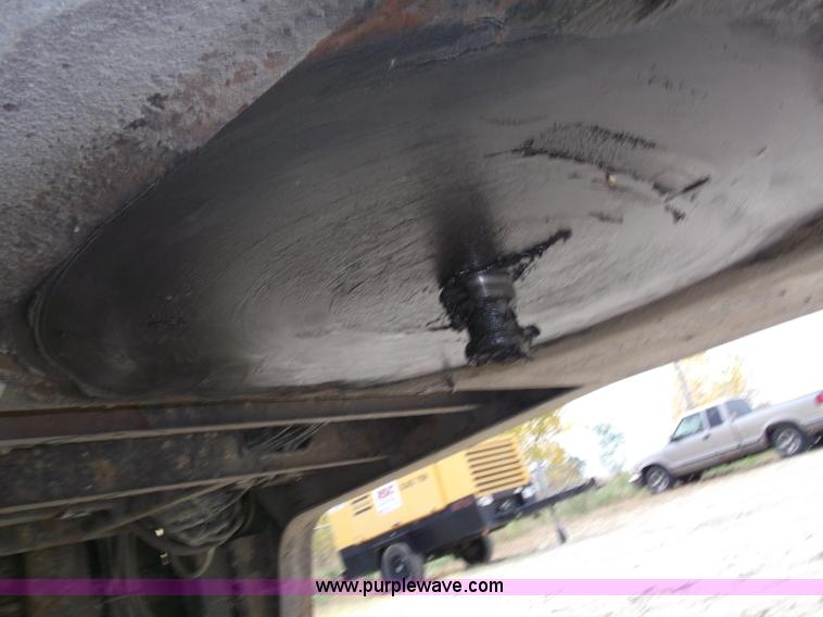 image for item B5024 2005 Trail King TK70HT Hydra Tail 48' trailer