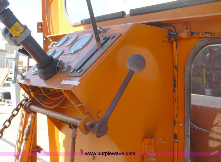 image for item B6007 Swanston RJ300 pavement grinder