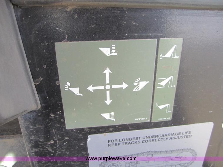 image for item C5107 1996 Caterpillar 953C track loader