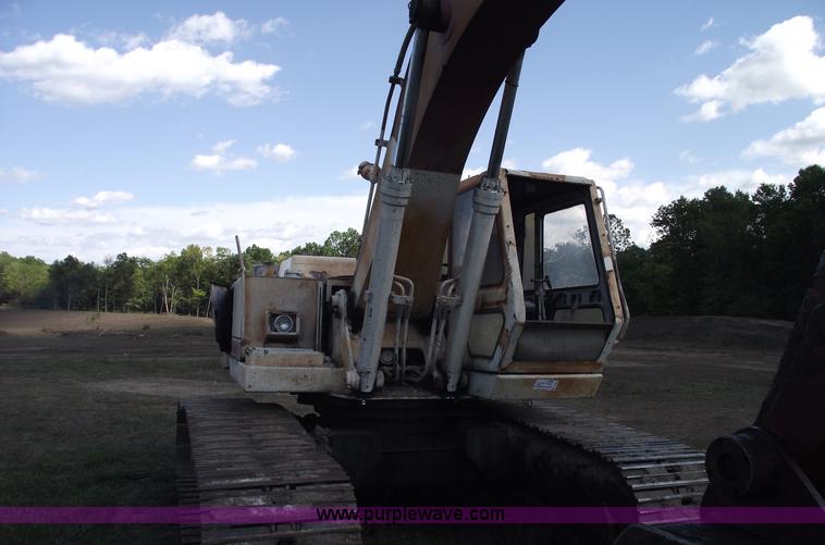 image for item C5558 1988 Link-Belt LS3400C Series II excavator