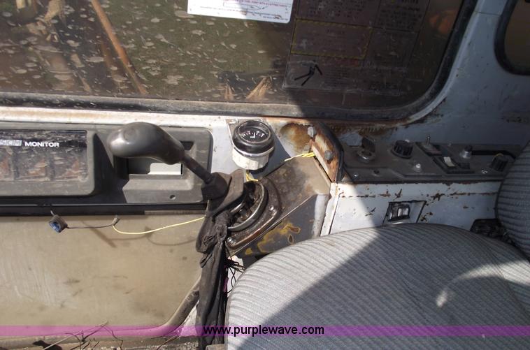 image for item C5558 1988 Link-Belt LS3400C Series II excavator