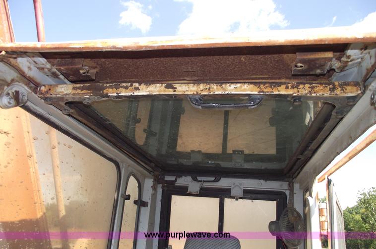 image for item C5558 1988 Link-Belt LS3400C Series II excavator