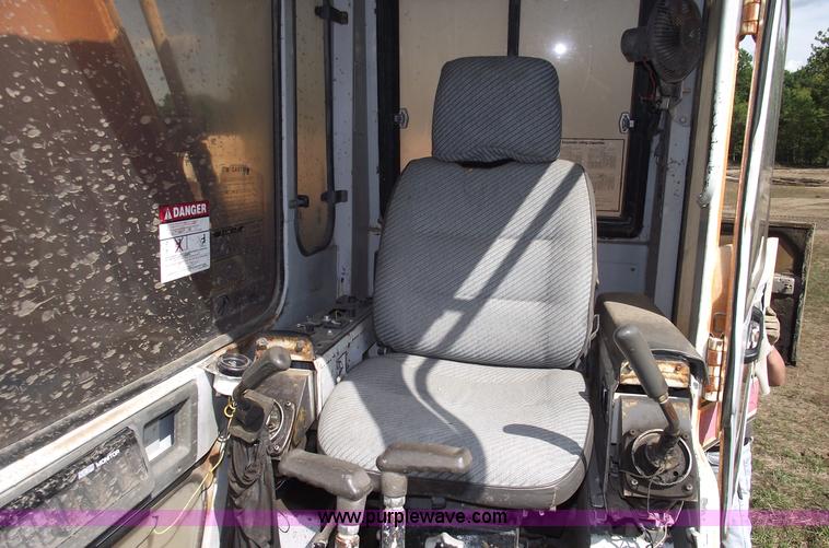 image for item C5558 1988 Link-Belt LS3400C Series II excavator