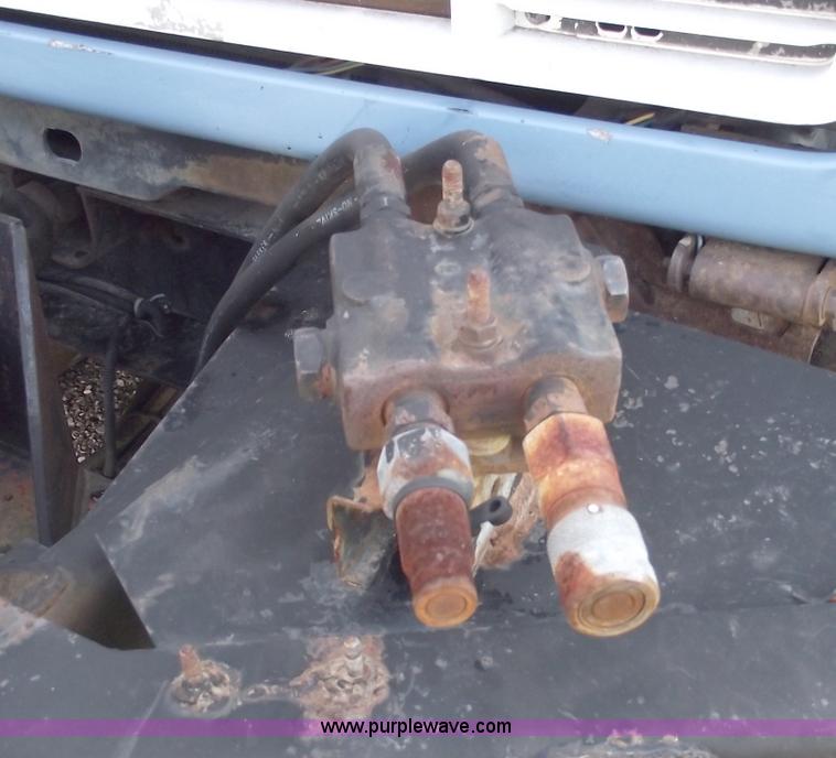 image for item C5586 1992 GMC TopKick single axle dump truck