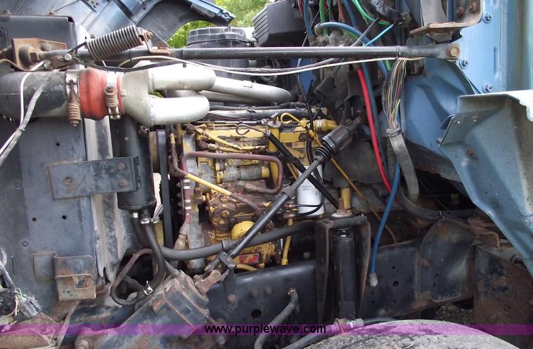 image for item C5586 1992 GMC TopKick single axle dump truck