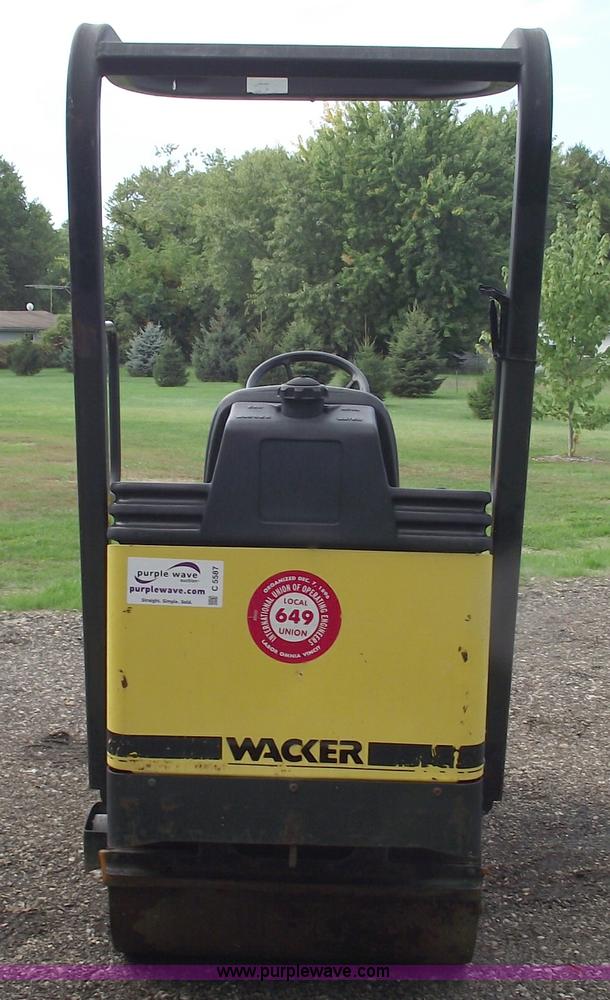 image for item C5587 Wacker RD11A vibratory roller