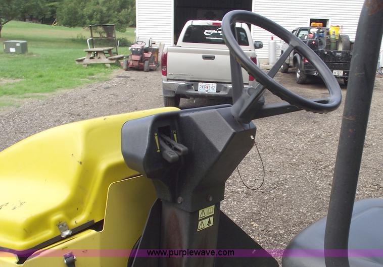 image for item C5587 Wacker RD11A vibratory roller