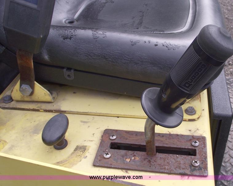 image for item C5587 Wacker RD11A vibratory roller