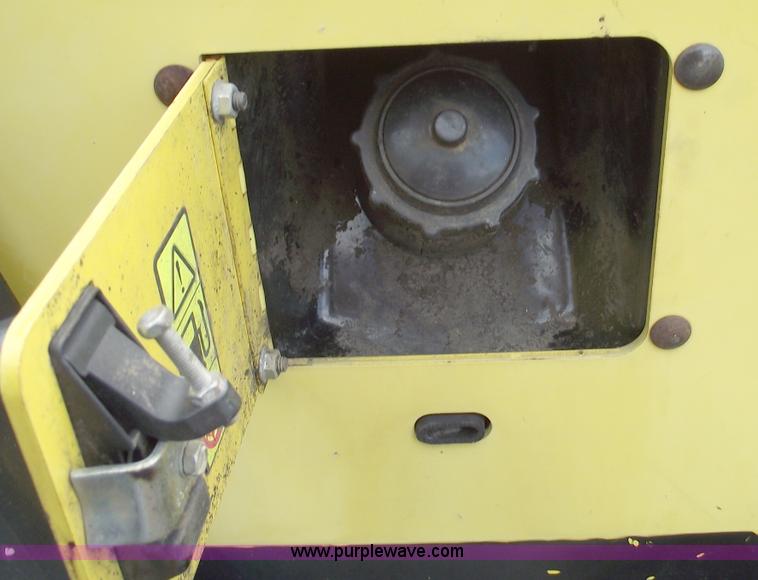 image for item C5587 Wacker RD11A vibratory roller