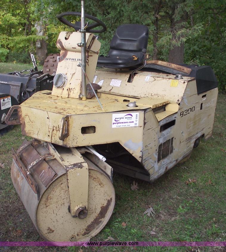 image for item C5589 Beuthling B300 split drum vibratory roller