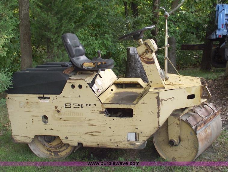 image for item C5589 Beuthling B300 split drum vibratory roller