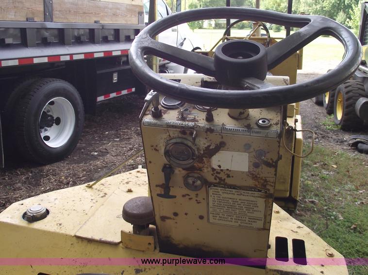 image for item C5589 Beuthling B300 split drum vibratory roller