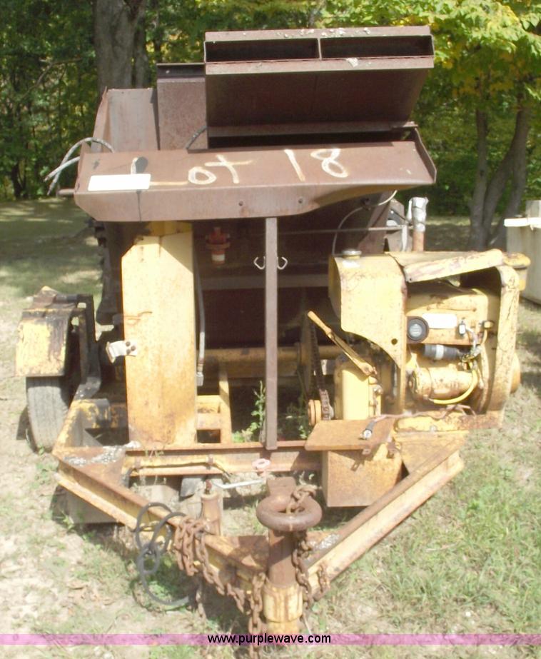 Pug Mill HD6T mounted on asphalt trailer in Washington, IL Item C5599