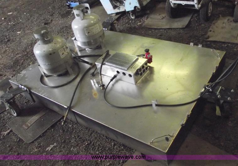 image for item C5608 Stainless steel asphalt reheat system