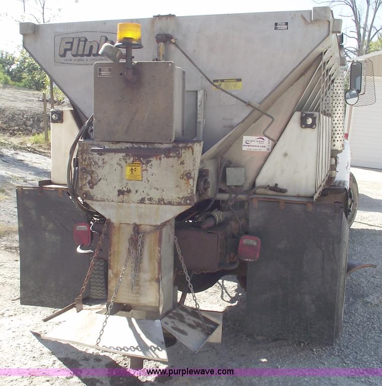 image for item C5620 1988 Ford L9000 dump truck