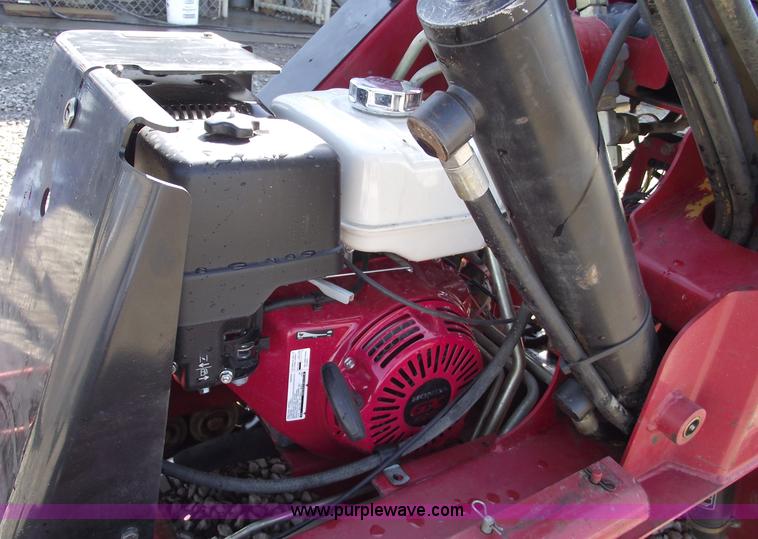 image for item C5627 2004 Toro Dingo TX413 compact track loader