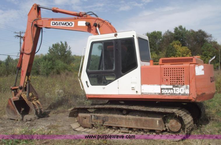 image for item C5652 1999 Daewoo Solar 130 III excavator