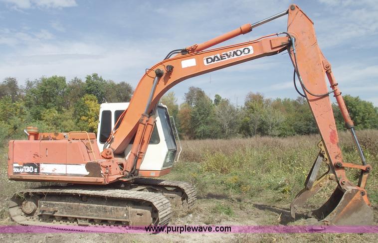 image for item C5652 1999 Daewoo Solar 130 III excavator