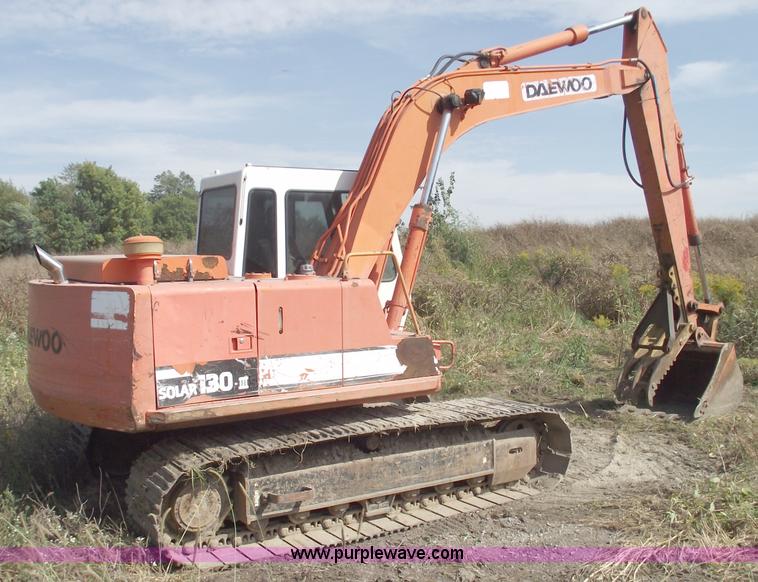 image for item C5652 1999 Daewoo Solar 130 III excavator