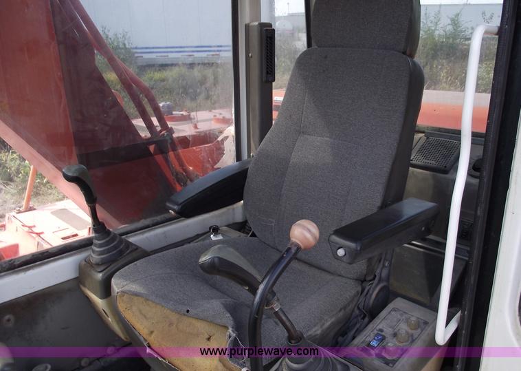 image for item C5652 1999 Daewoo Solar 130 III excavator