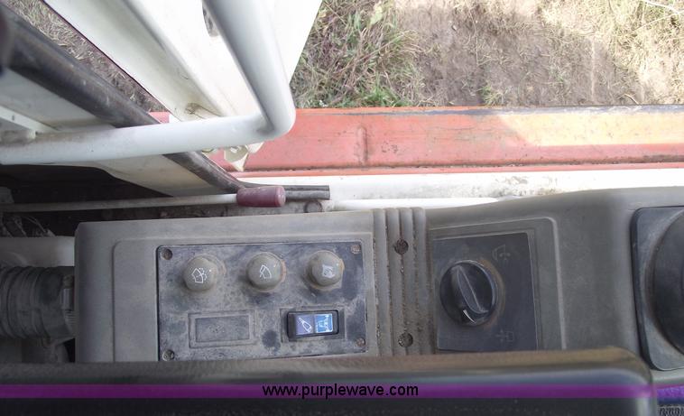 image for item C5652 1999 Daewoo Solar 130 III excavator