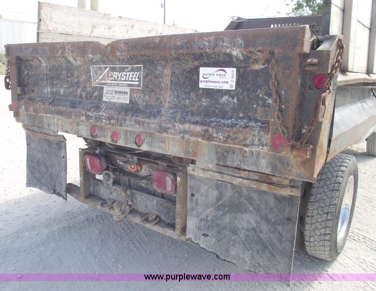 image for item C5653 1999 Ford F450 XL Super Duty pickup truck