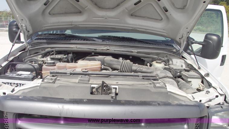 image for item C5653 1999 Ford F450 XL Super Duty pickup truck