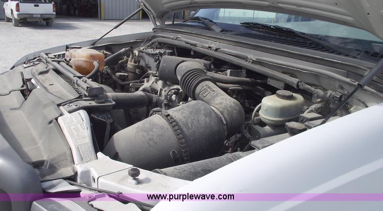 image for item C5653 1999 Ford F450 XL Super Duty pickup truck