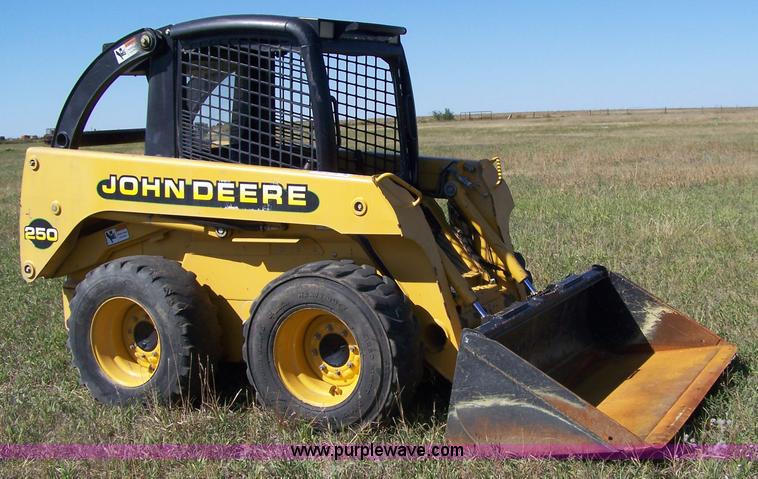 image for item D8530 1999 John Deere 250 skid steer