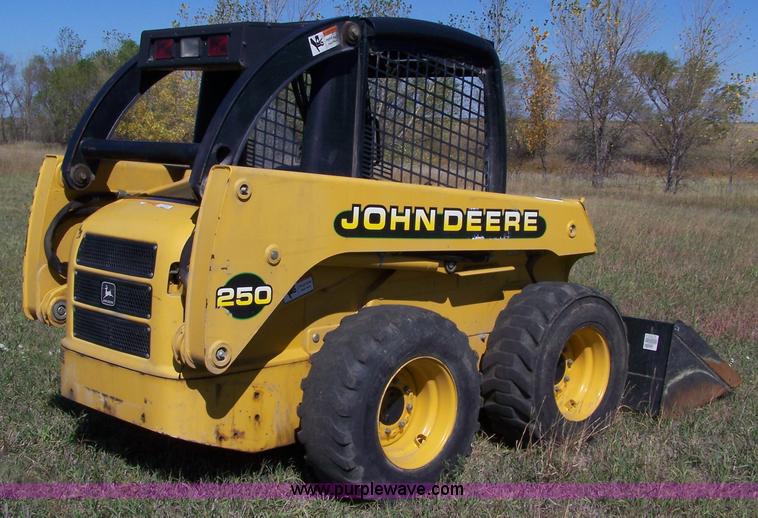 image for item D8530 1999 John Deere 250 skid steer
