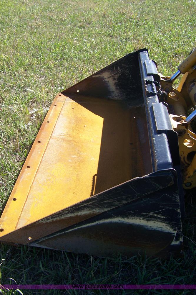 image for item D8530 1999 John Deere 250 skid steer