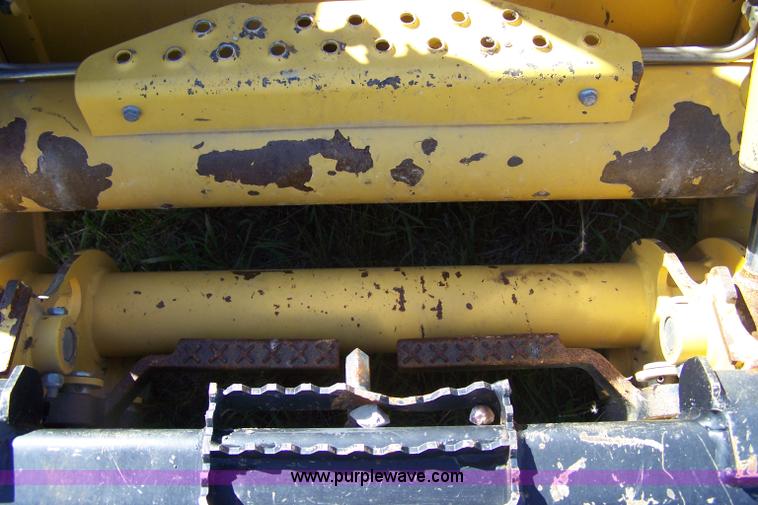 image for item D8530 1999 John Deere 250 skid steer