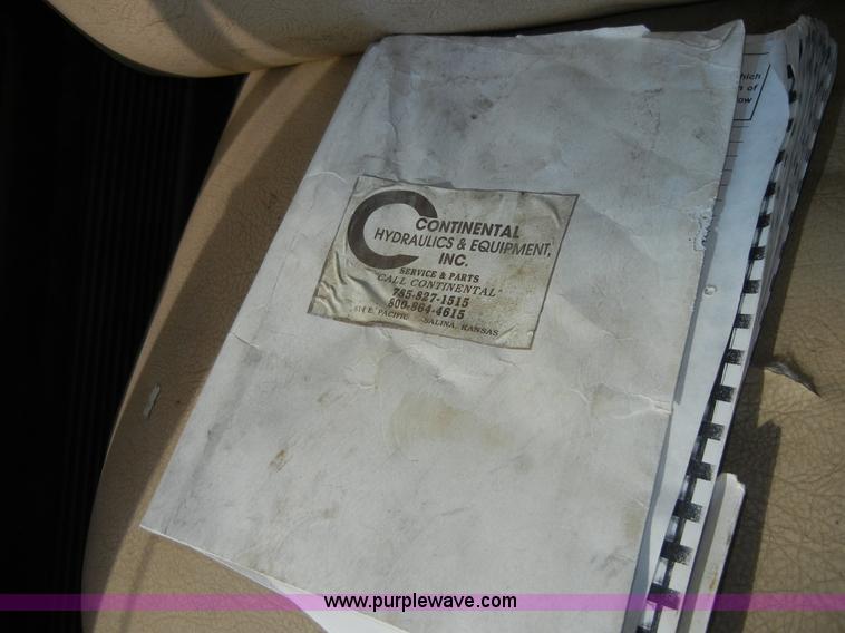 image for item D9611 1978 Ford F800 crane truck