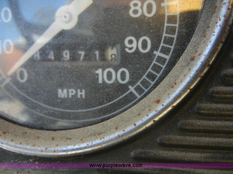 image for item D9611 1978 Ford F800 crane truck