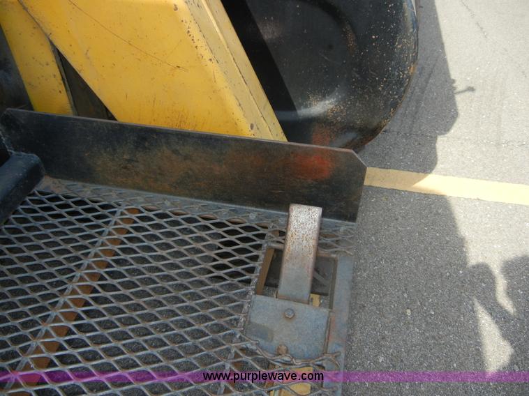 image for item D9611 1978 Ford F800 crane truck