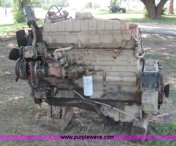 image for item F9769 Cummins big cam 350 HP diesel engine