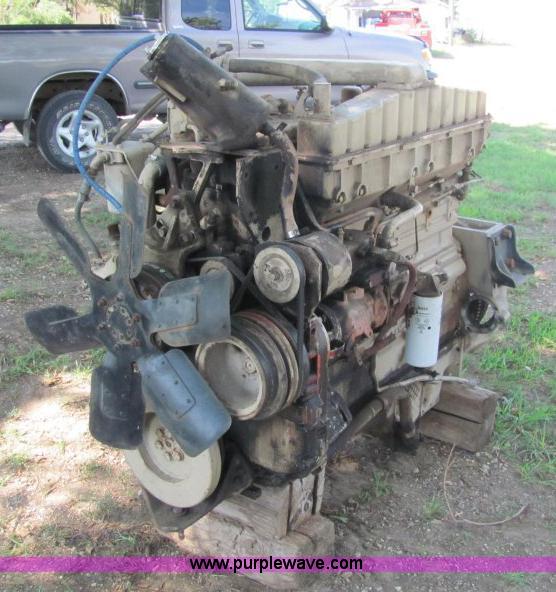 image for item F9769 Cummins big cam 350 HP diesel engine