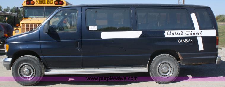 image for item A2475 1992 Ford E350 XLT van