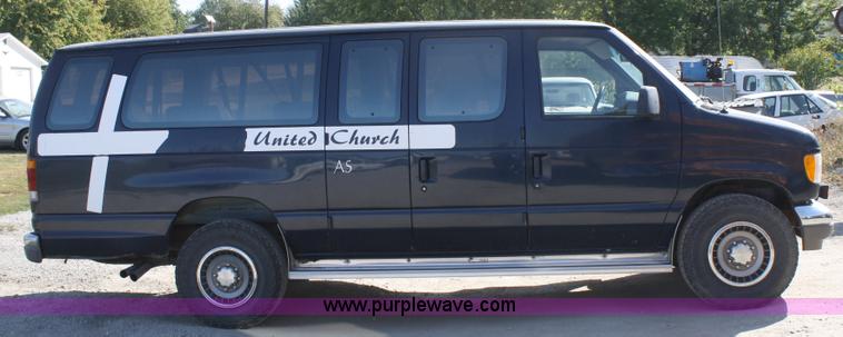 image for item A2475 1992 Ford E350 XLT van