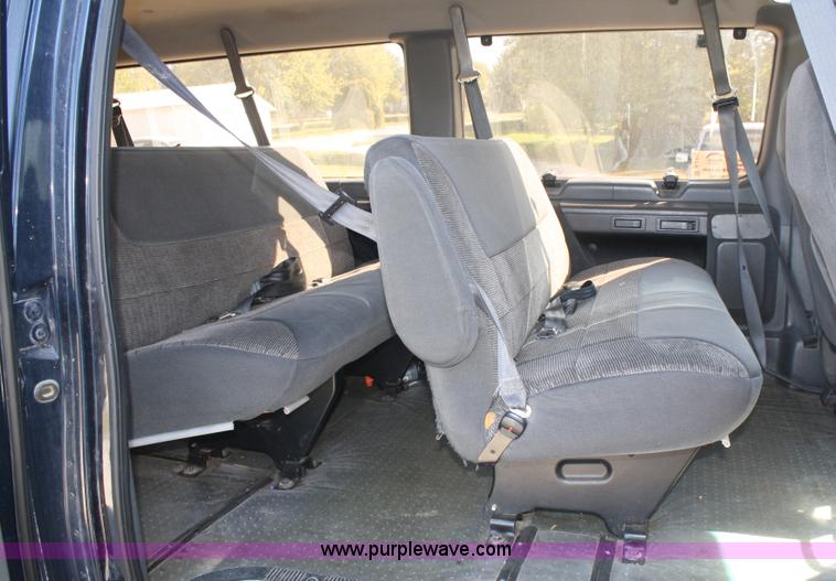 image for item A2475 1992 Ford E350 XLT van