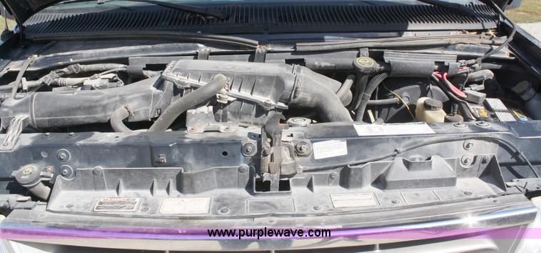 image for item A2475 1992 Ford E350 XLT van